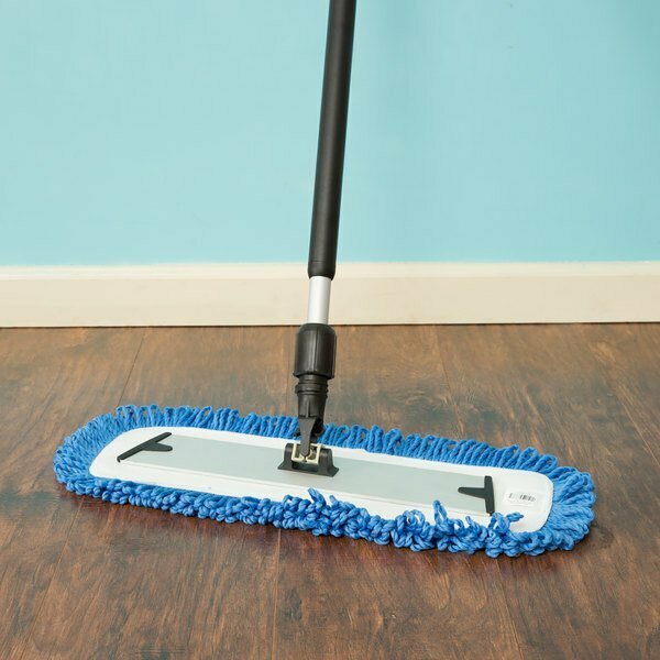 Lavex 18'' Microfiber Mop Kit with Wet and Dust / Dry Pads 275MF18WDKIT